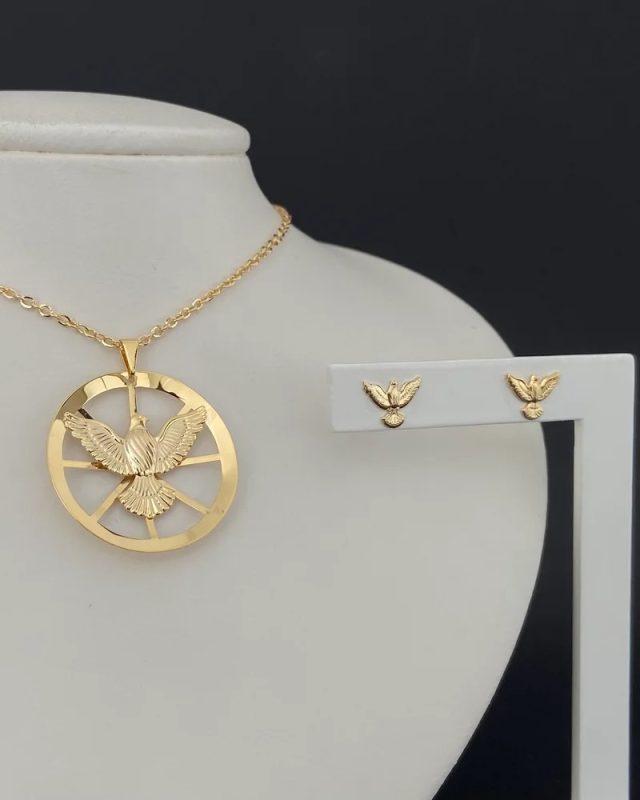 Conjunto Colar e Brincos Espírito Santo